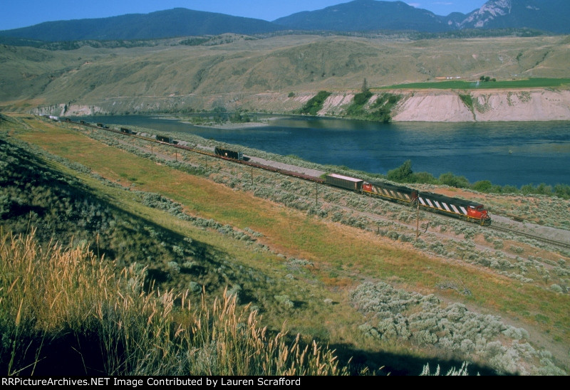 CN 5521 E/B Basque, BC